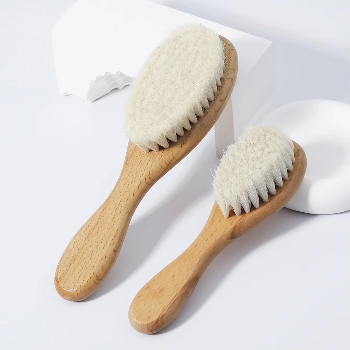 Brosse en bois ultra-douce en  - Hair Care Essential avis et prix